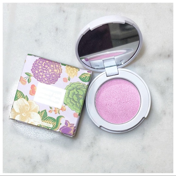 winky lux birthday party highlighter